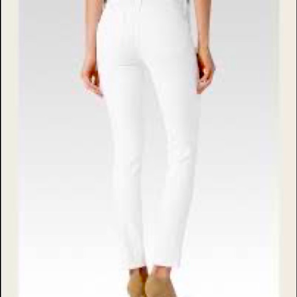 PAIGE Skyline Ankle Peg in Optic White Destructed